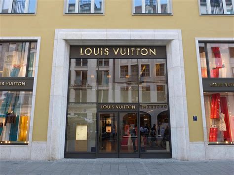 louis vuitton outlet münchen|louis vuitton munichen germany.